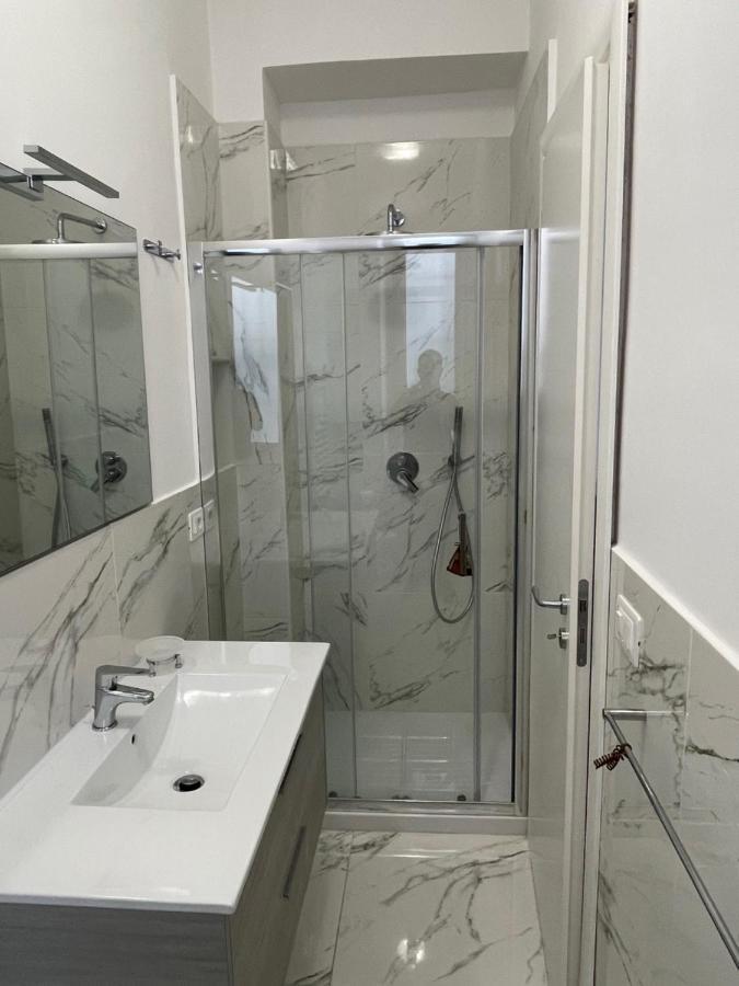 Palazzo Mottareale Apartment เรจโจ ดี คาลาเบีย ภายนอก รูปภาพ